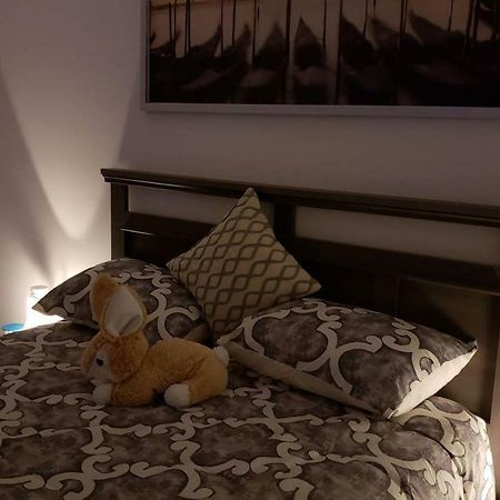 Farhad'S B&B Abbotsford Esterno foto