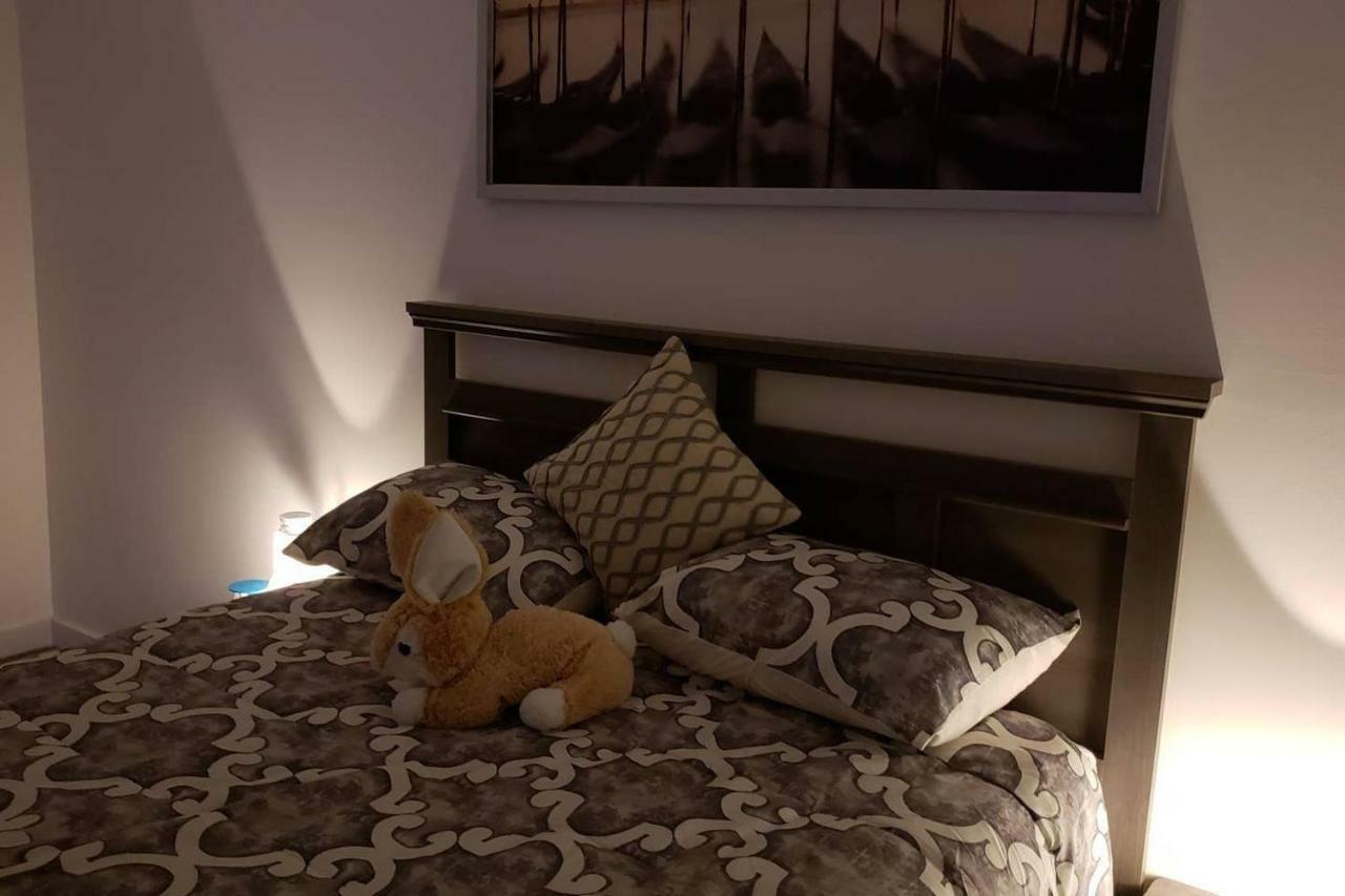 Farhad'S B&B Abbotsford Esterno foto